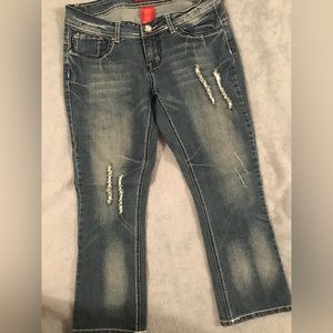 Red Rivet Capri blue jeans
